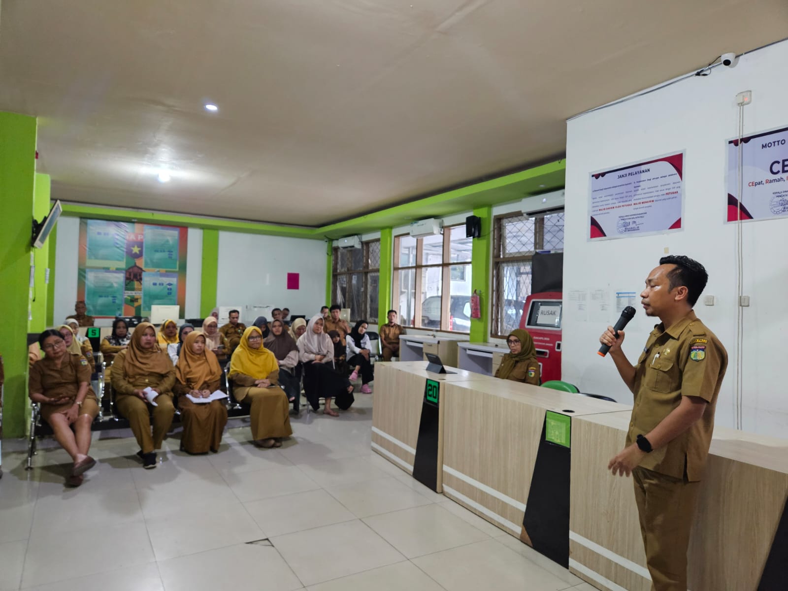 Penguatan Komitmen ZI Pada Seluruh Pegawai Dukcapil Kota Palu